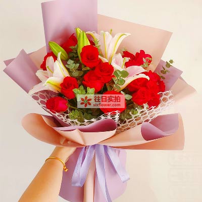 杭州18朵红玫瑰百合，真情相守一生